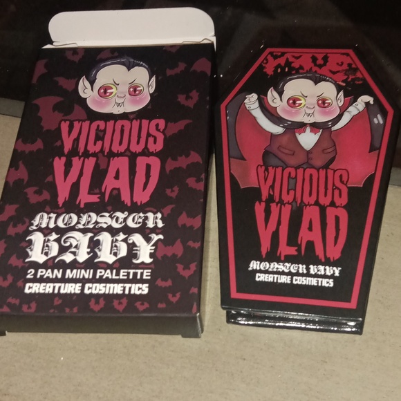 Creature cosmetics - Picture 2 of 2